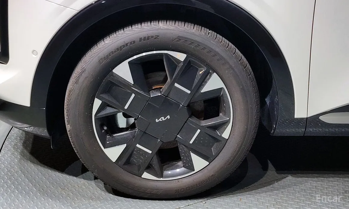 Фото 5 - Kia Sportage