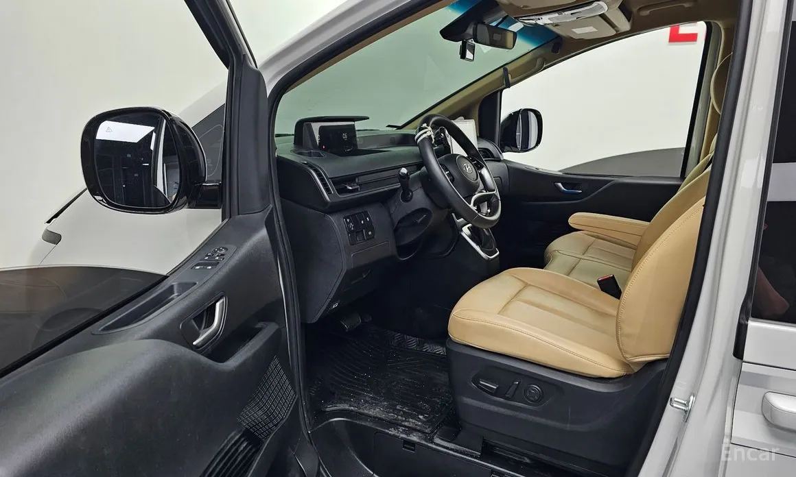 Фото 10 - Hyundai Staria