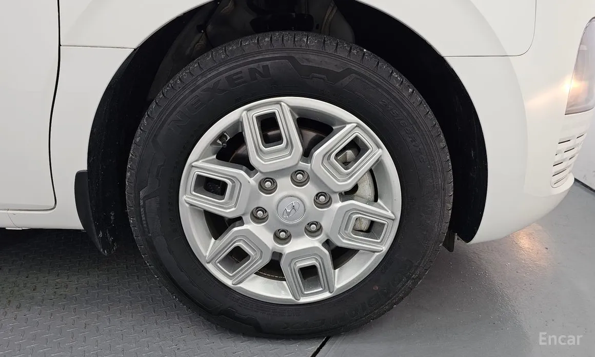 Фото 5 - Hyundai Staria