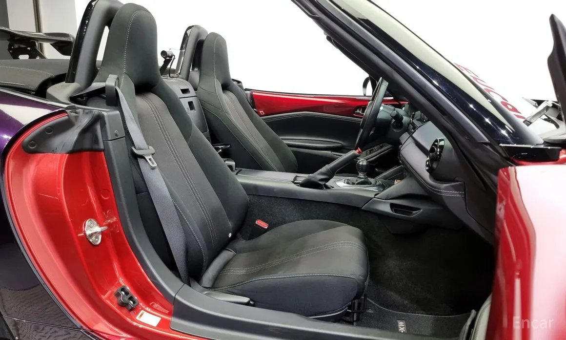 Фото 15 - Mazda MX-5 Miata