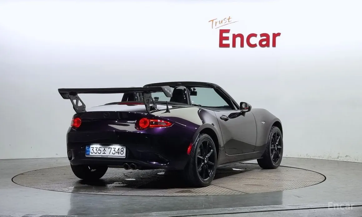 Фото 2 - Mazda MX-5 Miata