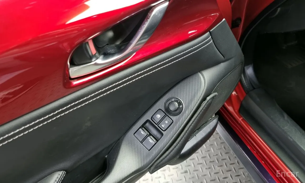 Фото 20 - Mazda MX-5 Miata