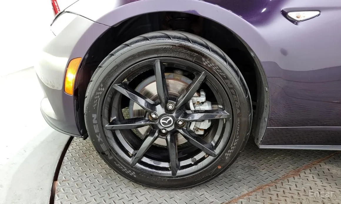 Фото 5 - Mazda MX-5 Miata