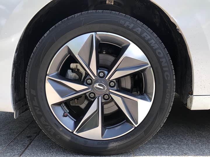 Фото 9 - GAC Trumpchi M6