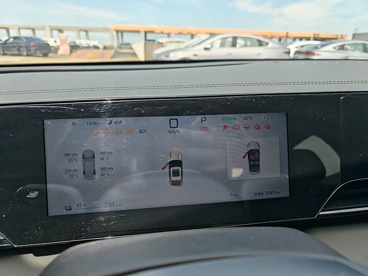 Фото 3 - BYD Qin L