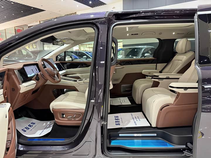 Фото 10 - BYD Xia