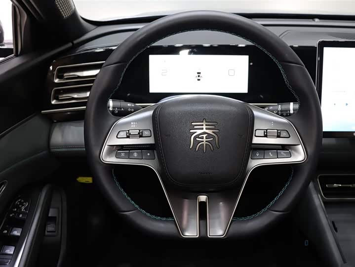 Фото 14 - BYD Qin L