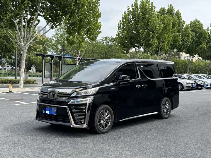 Фото 1 - Toyota Vellfire