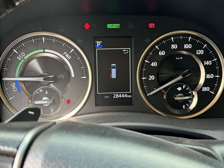 Фото 8 - Toyota Vellfire