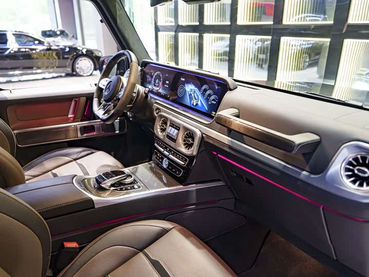 Фото 13 - Mercedes-Benz G-Class AMG