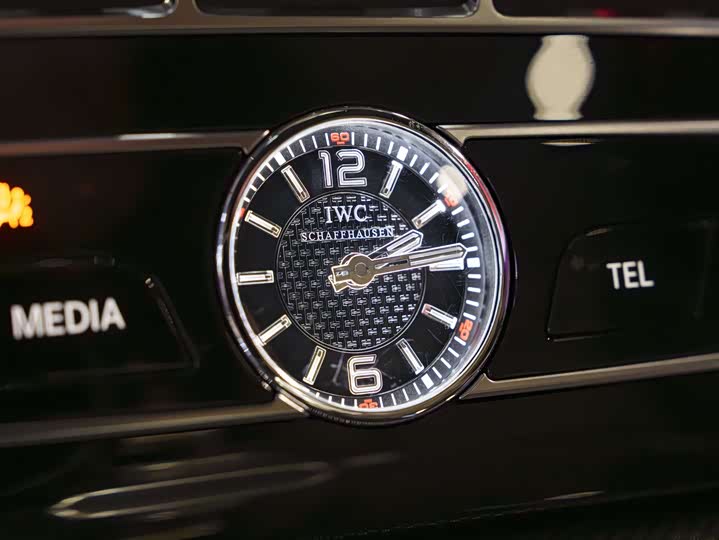 Фото 16 - Mercedes-Benz G-Class AMG