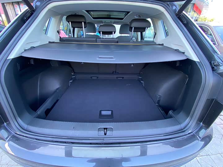 Фото 17 - Volkswagen Tayron