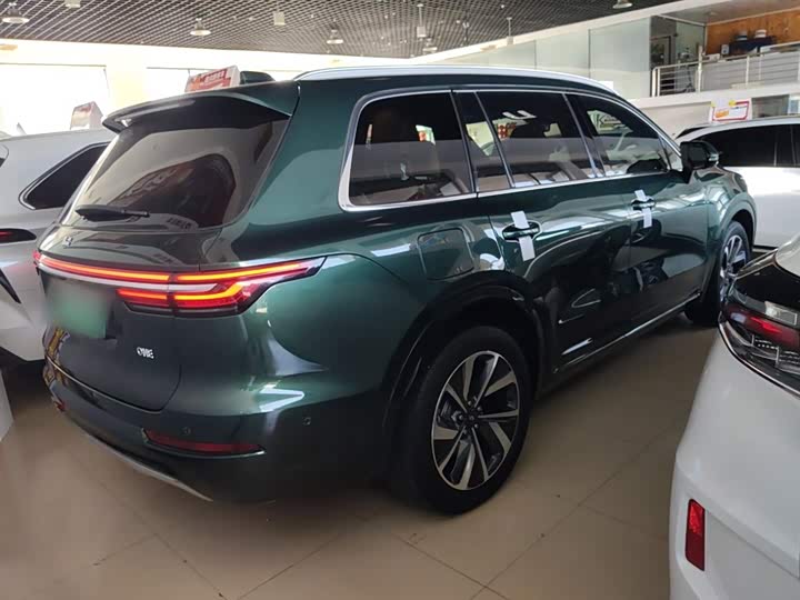 Фото 7 - LiXiang One