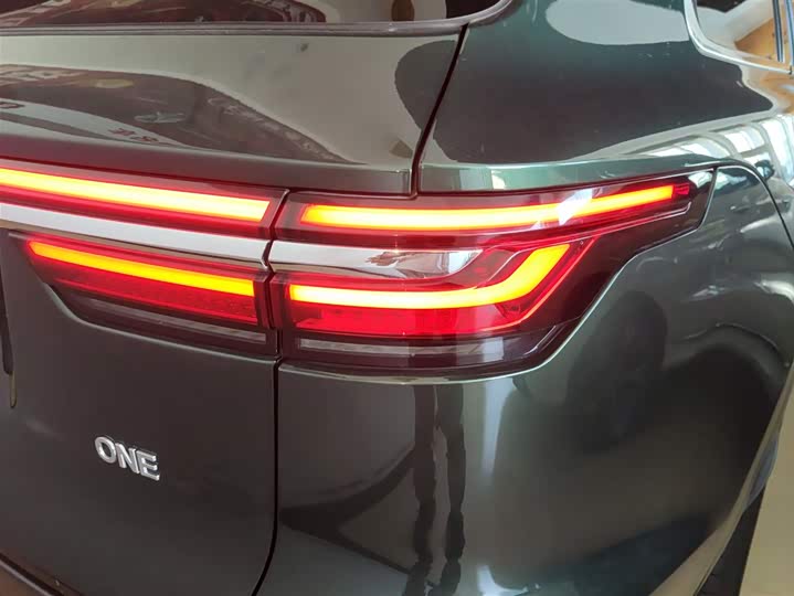 Фото 8 - LiXiang One