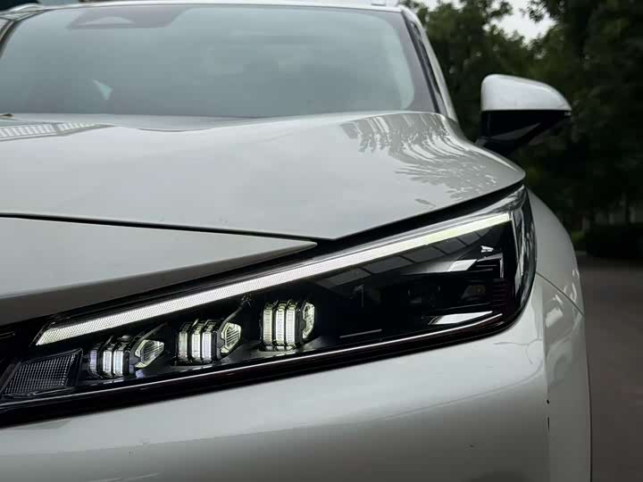 Фото 7 - Roewe D5X DMH