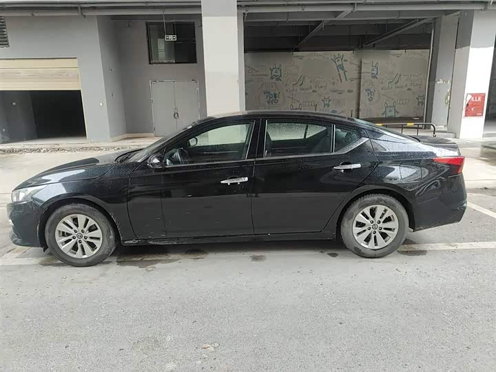 Фото 5 - Nissan Teana