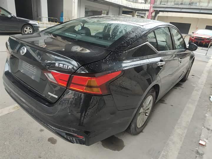 Фото 7 - Nissan Teana