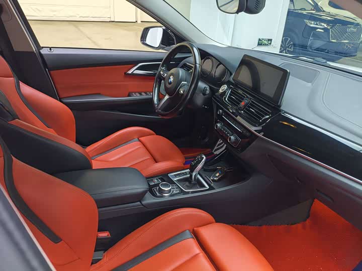 Фото 10 - BMW 1 Series