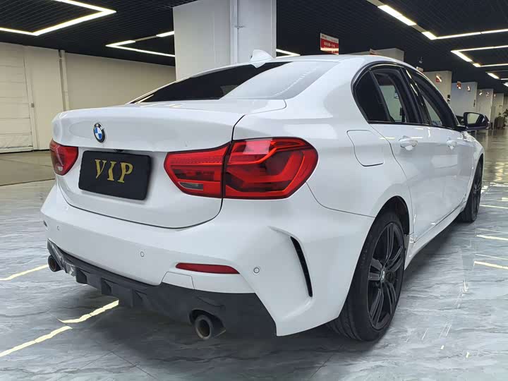 Фото 15 - BMW 1 Series