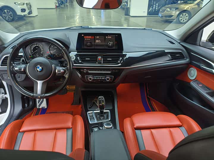 Фото 5 - BMW 1 Series