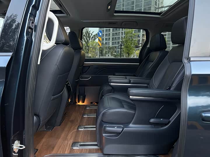 Фото 11 - GAC Trumpchi M8