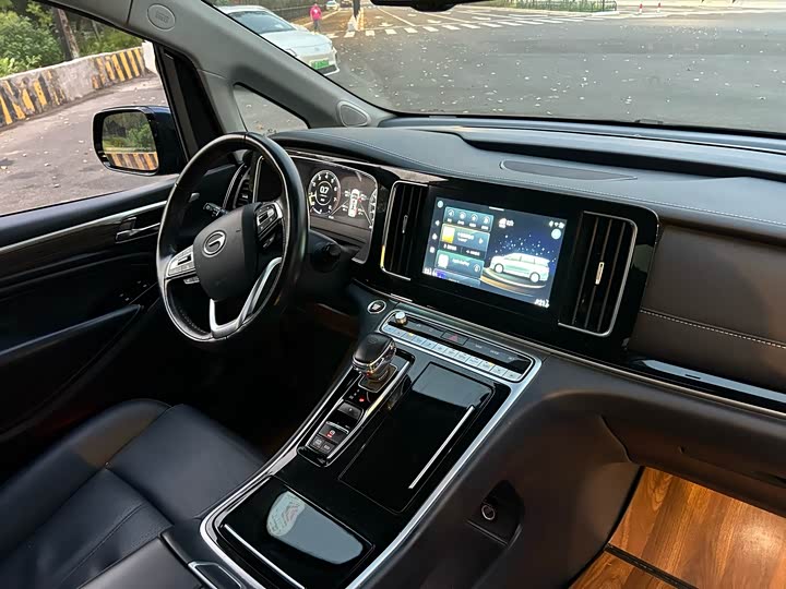 Фото 16 - GAC Trumpchi M8