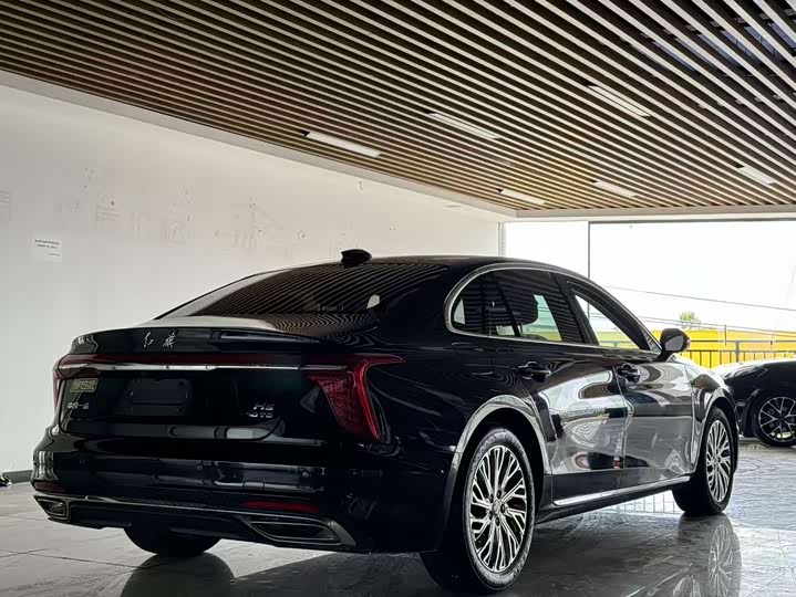 Фото 13 - Hongqi H5