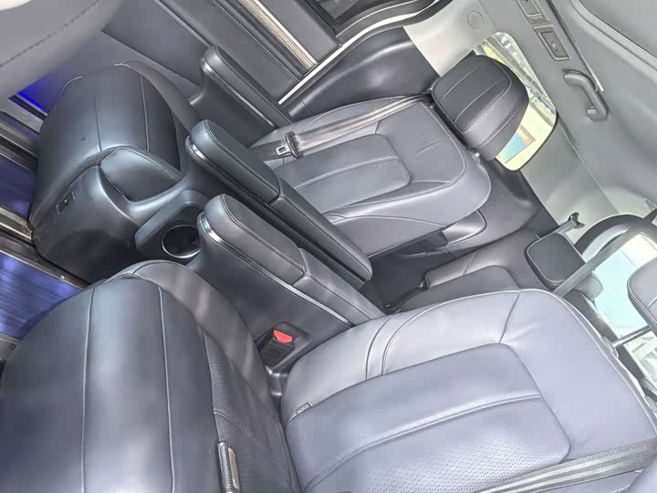 Фото 11 - GAC Trumpchi M8