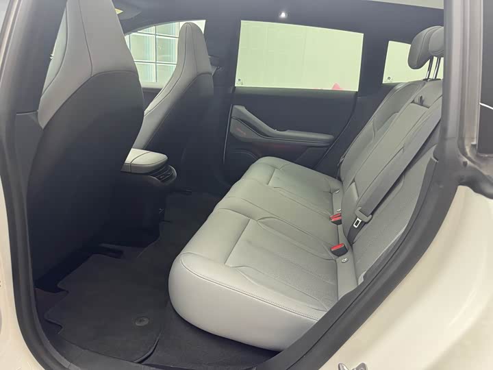 Фото 5 - Nio ET5T