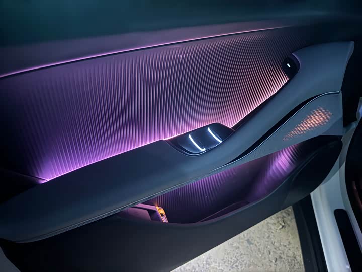 Фото 8 - Nio ET5T