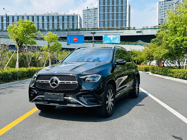 Фото 1 - Mercedes-Benz GLE-Class