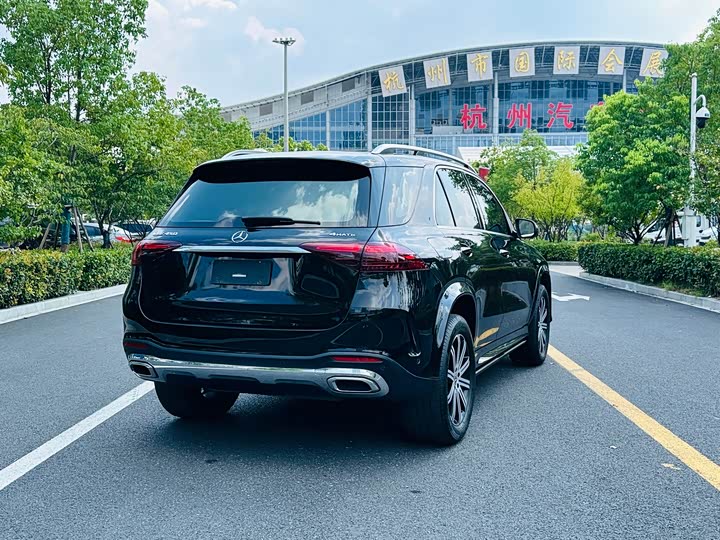 Фото 11 - Mercedes-Benz GLE-Class