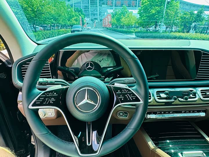 Фото 9 - Mercedes-Benz GLE-Class