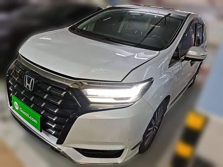 Фото 1 - Honda Elysion