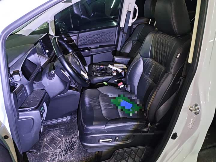 Фото 8 - Honda Elysion