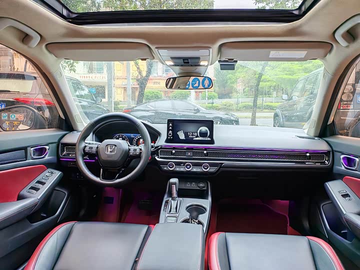 Фото 4 - Honda Civic