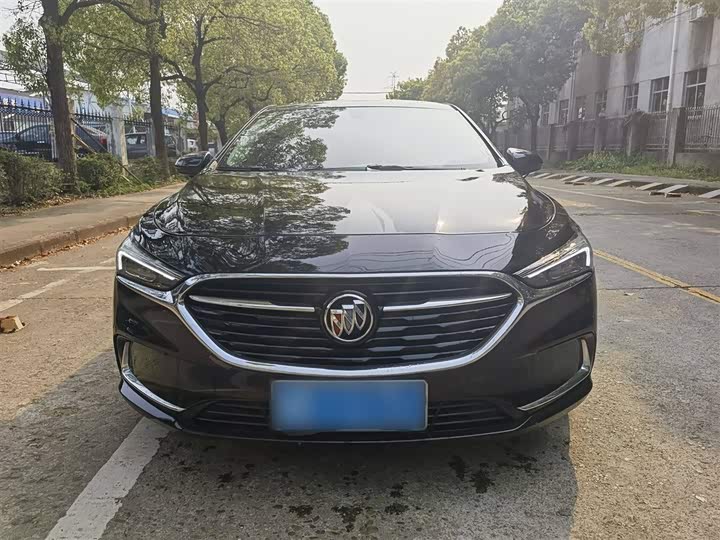 Фото 10 - Buick LaCrosse