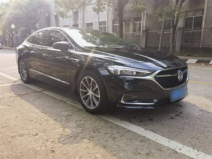 Фото 11 - Buick LaCrosse