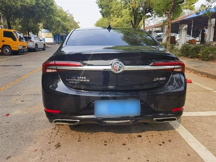 Фото 15 - Buick LaCrosse