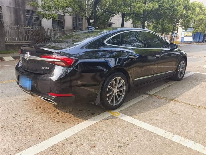 Фото 16 - Buick LaCrosse