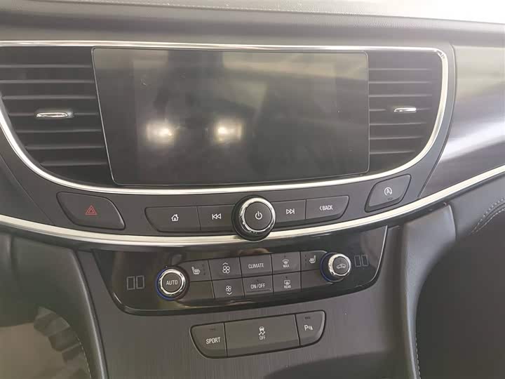 Фото 9 - Buick LaCrosse