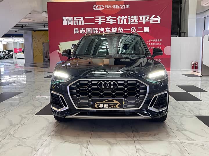 Фото 2 - Audi Q5L