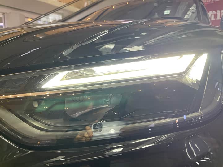 Фото 4 - Audi Q5L