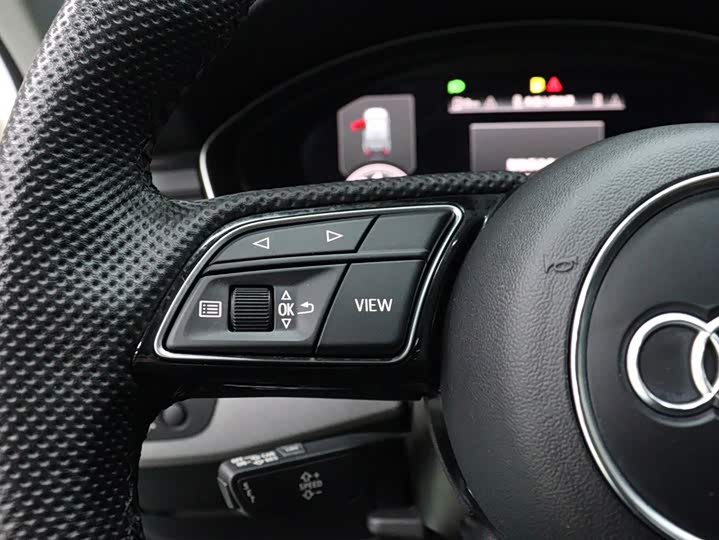 Audi A4 2022 2022款 Avant 40 TFSI 时尚动感型