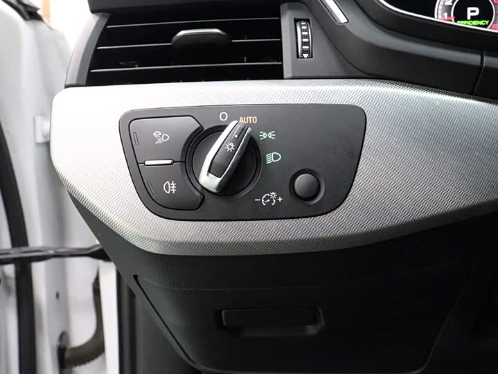 Audi A4 2022 2022款 Avant 40 TFSI 时尚动感型