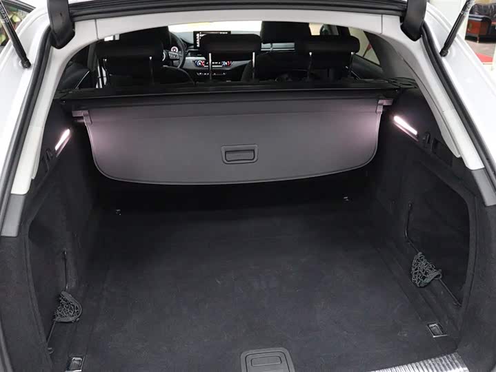 Audi A4 2022 2022款 Avant 40 TFSI 时尚动感型