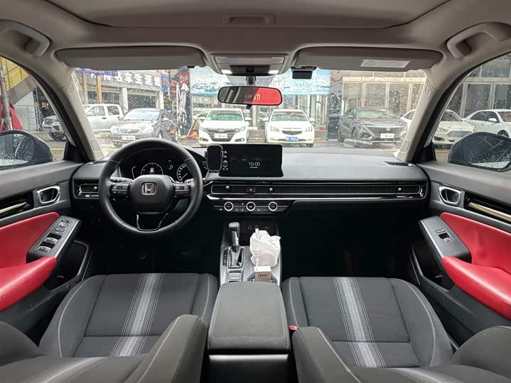 Фото 9 - Honda Civic