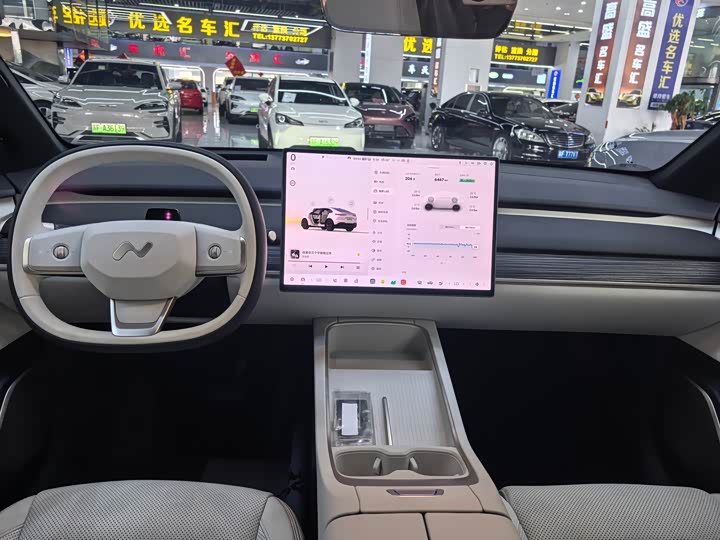 Фото 11 - Nio Onvo L60