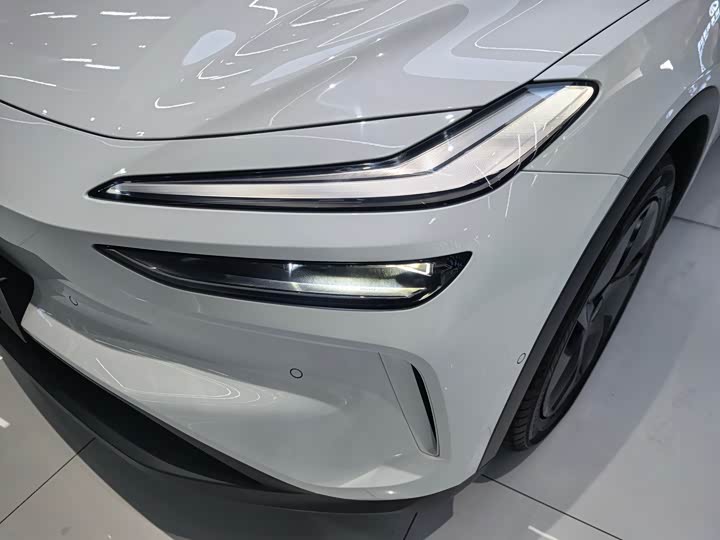 Фото 4 - Nio Onvo L60