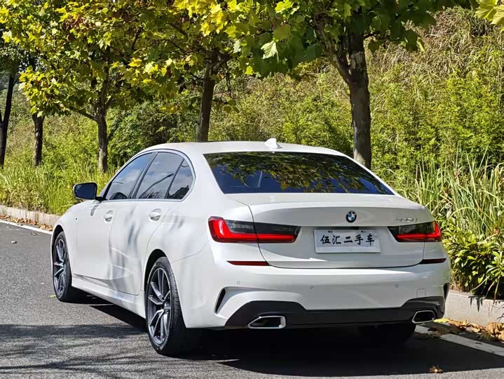 Фото 11 - BMW 3 Series